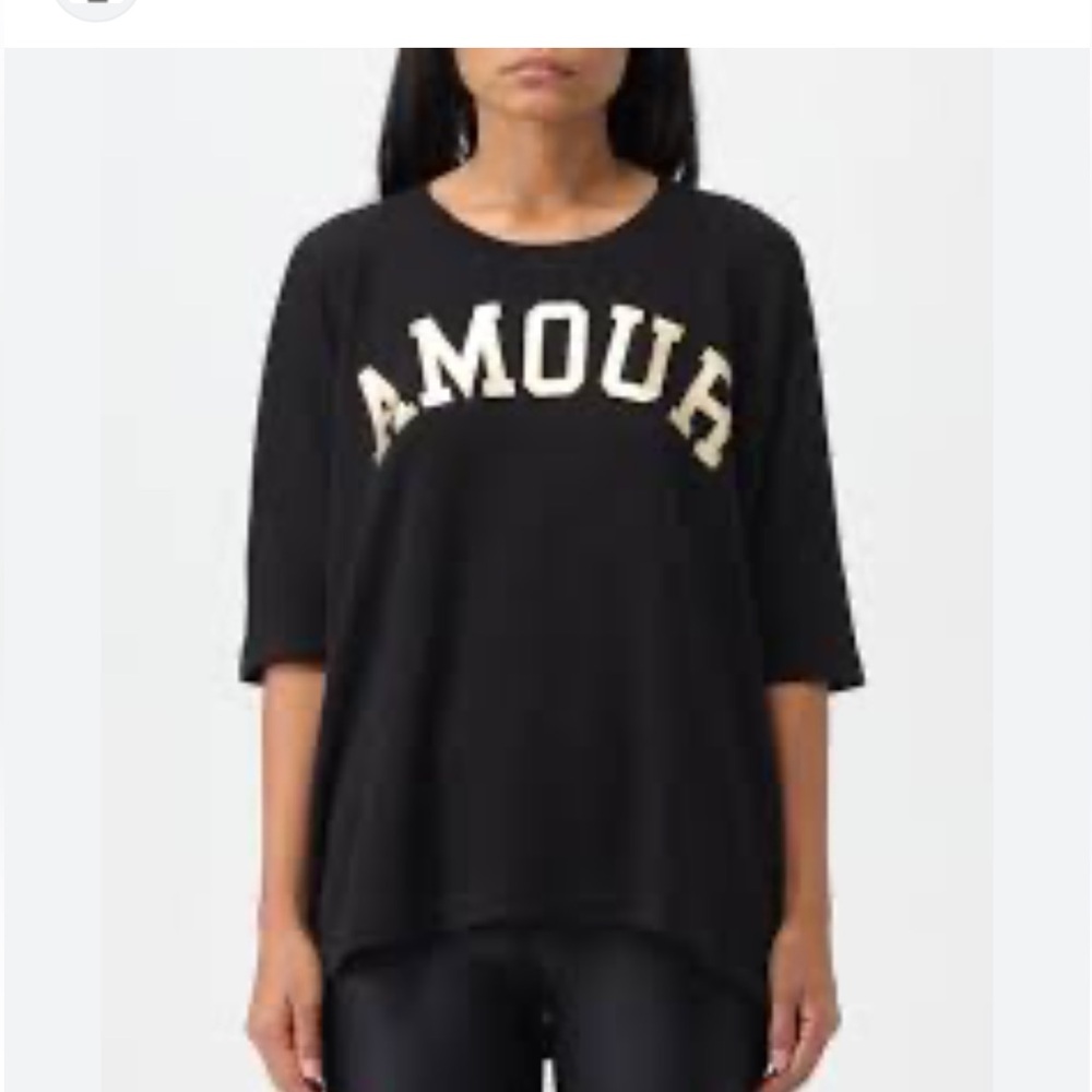 Amour Tee